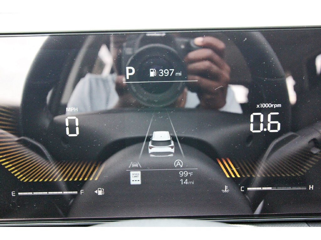 New 2026 Kia Sportage LX FWD image 14