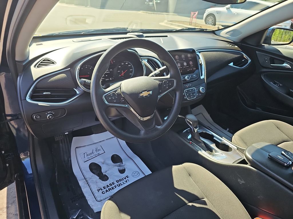 Used 2021 Chevrolet Malibu LT image 19