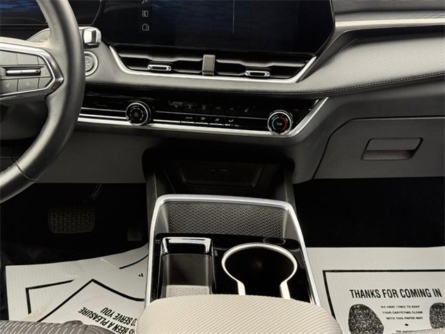 Used 2025 Chevrolet Equinox LT image 15