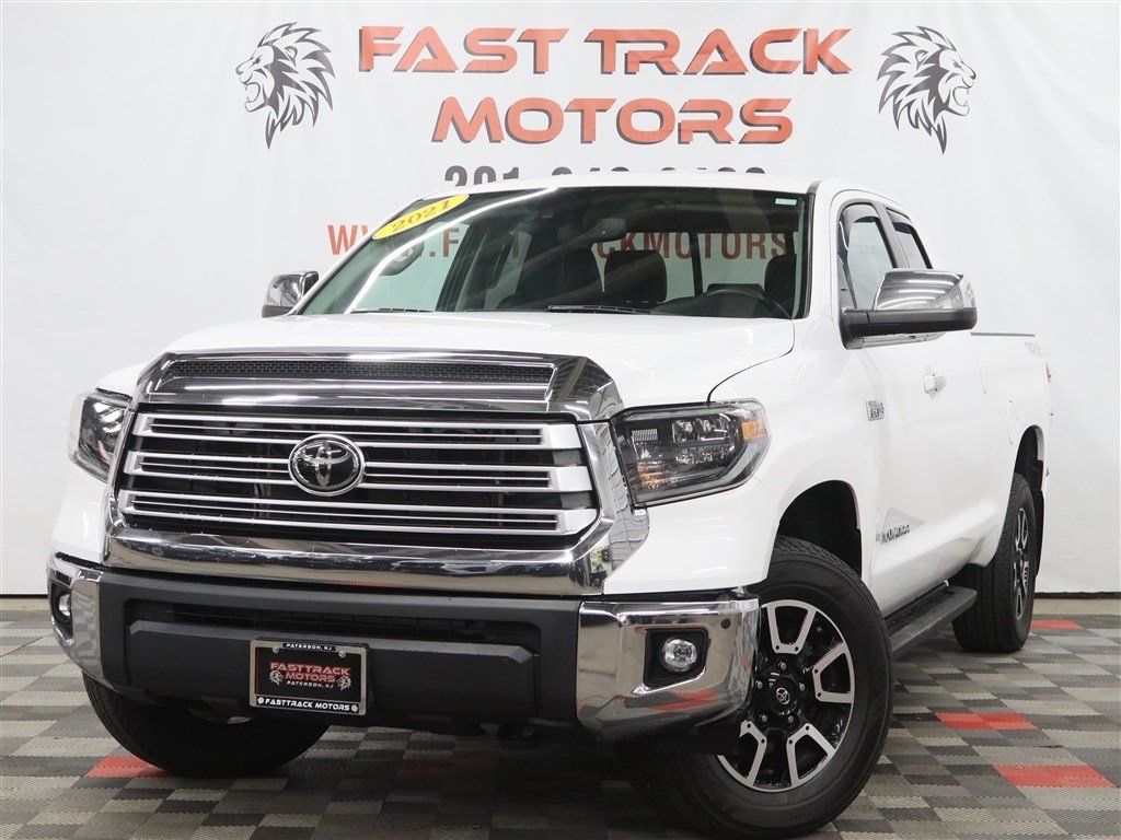 Used 2021 Toyota Tundra Limited w/ Limited Premium Package AWD/4WD image 1