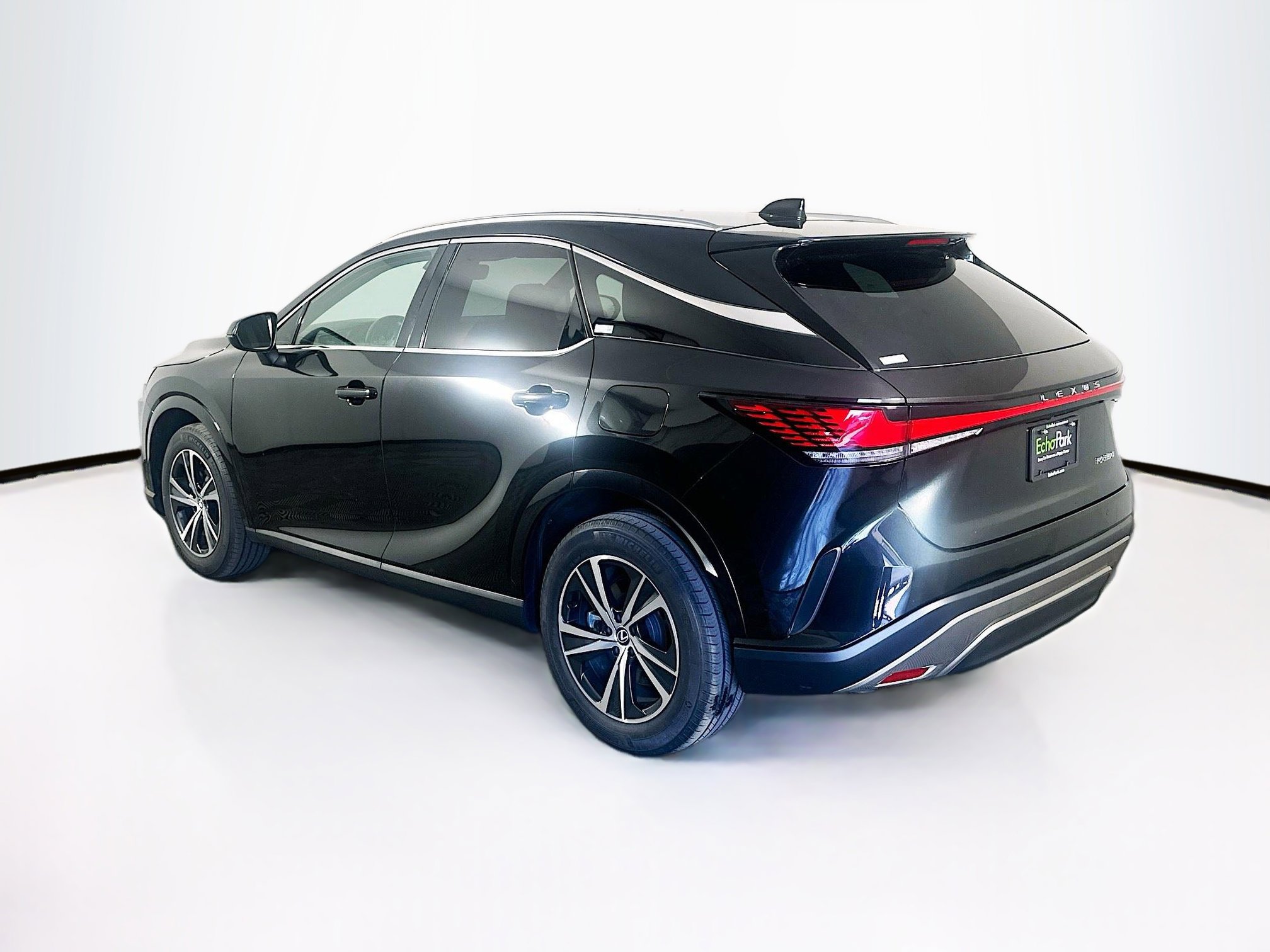 Used 2023 Lexus RX 350 Premium w/ Accessory Package FWD image 5