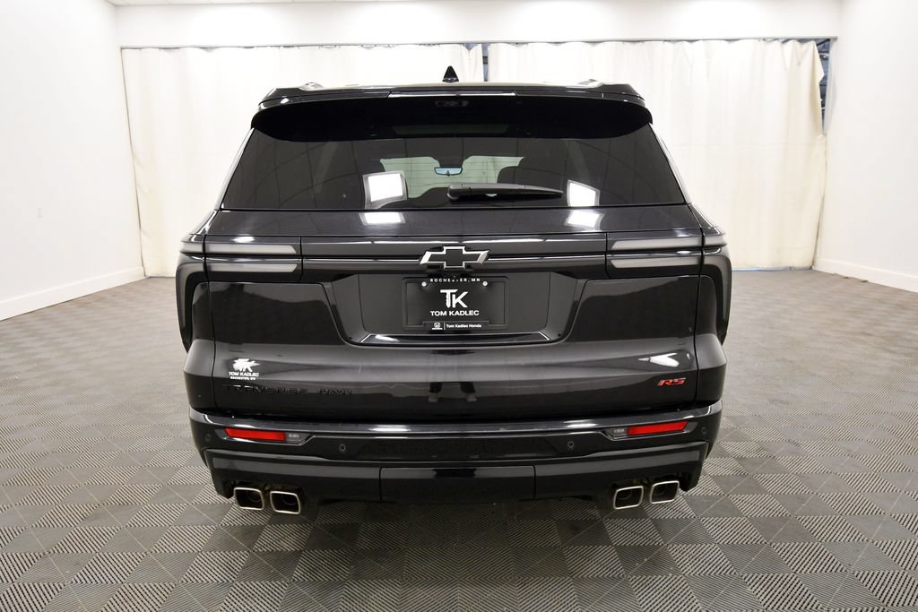Used 2024 Chevrolet Traverse RS AWD/4WD image 6