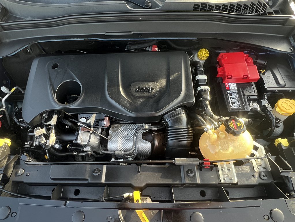 Used 2019 Jeep Renegade Sport w/ Sport Appearance Group AWD/4WD image 9