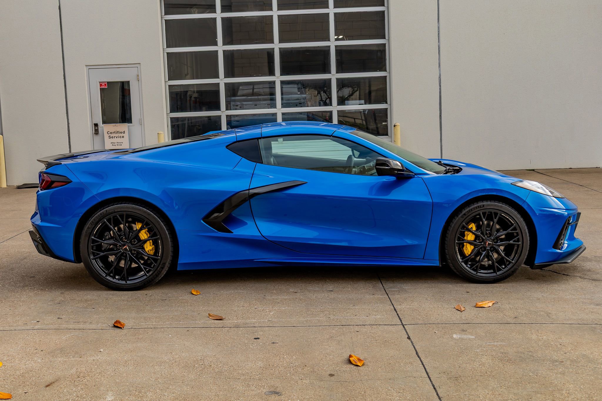 Used 2025 Chevrolet Corvette Stingray Preferred Cpe w/ Stealth Interior Trim Package RWD image 10