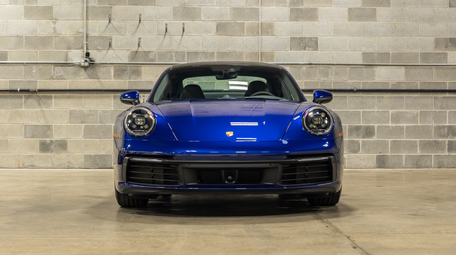Used 2020 Porsche 911 Carrera w/ Premium Package RWD image 2