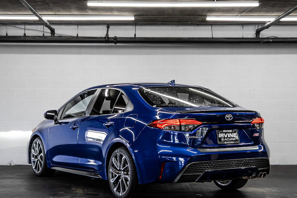 Used 2020 Toyota Corolla XSE FWD image 3
