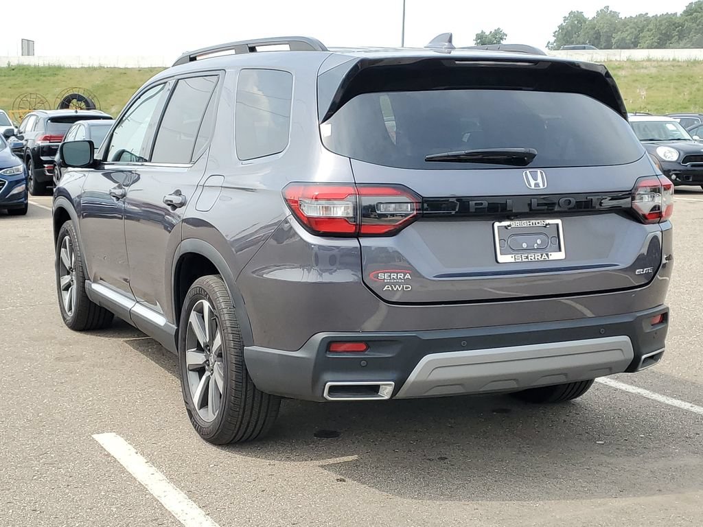 Certified 2023 Honda Pilot Elite image 2