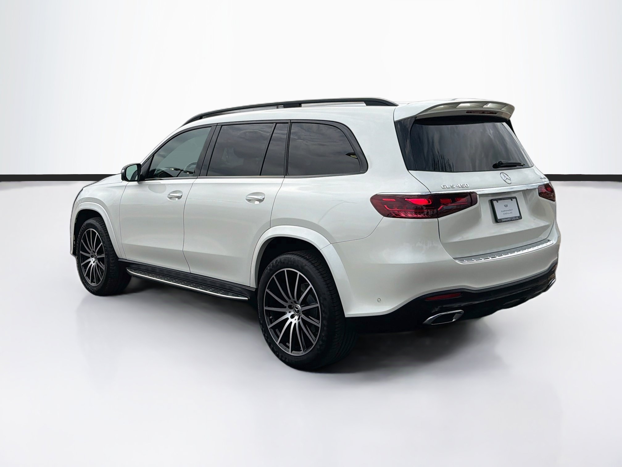 Used 2024 Mercedes-Benz GLS 450 4MATIC image 7
