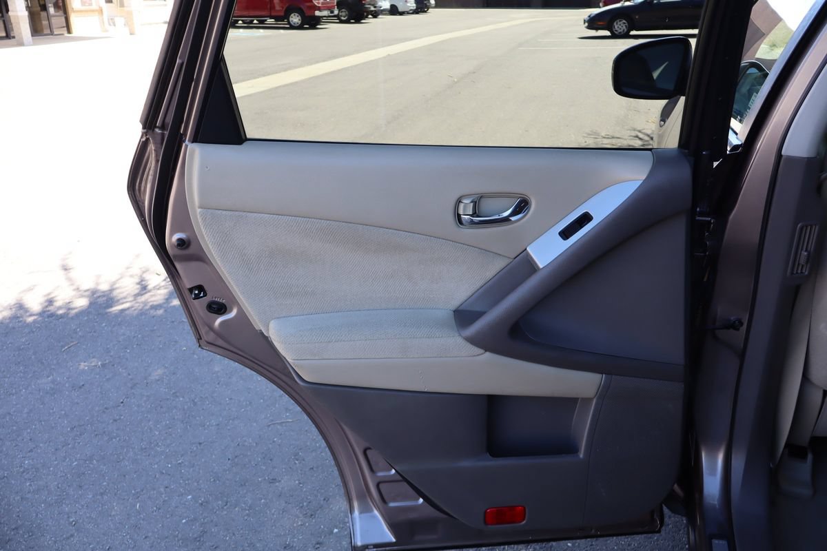 Used 2013 Nissan Murano SV AWD/4WD image 24