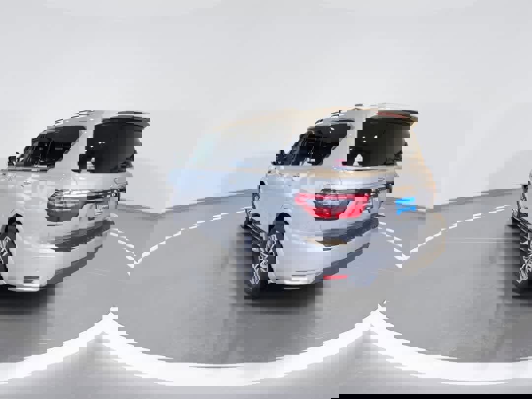 Used 2022 Nissan Armada SL w/ Captain's Chairs Package image 6