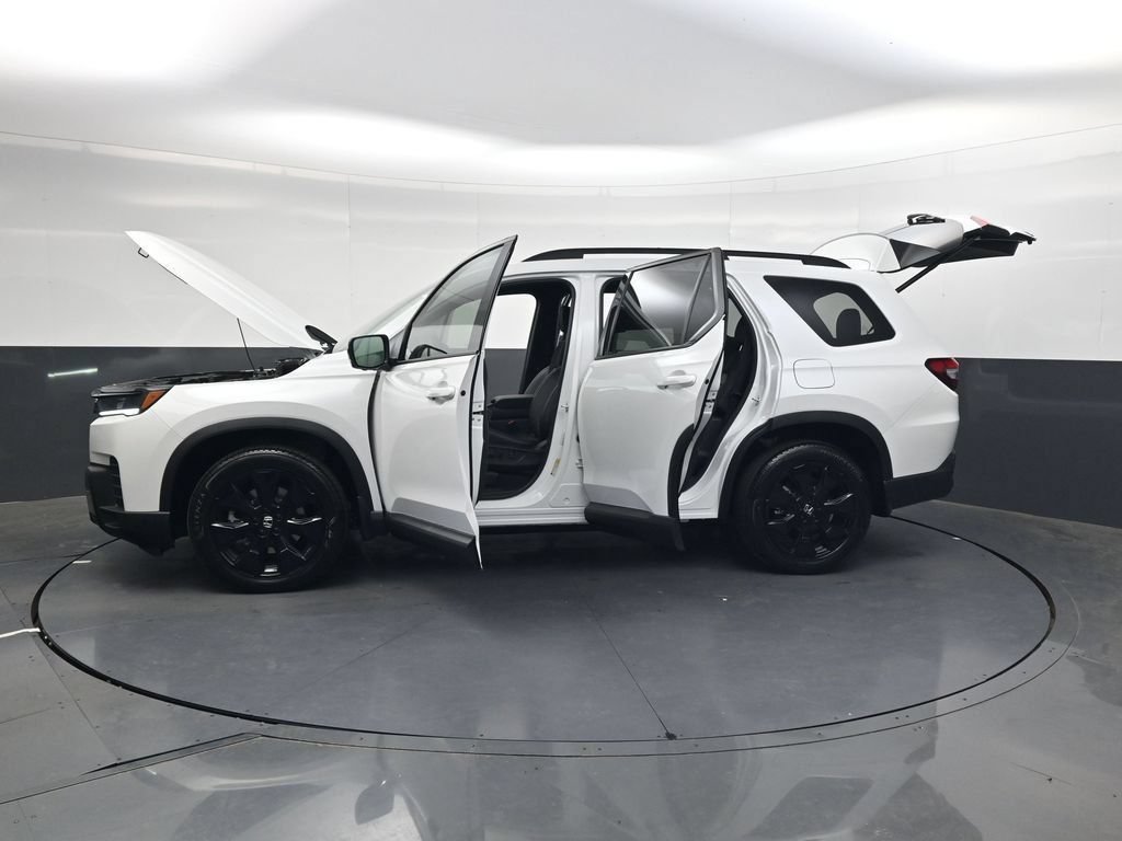New 2026 Honda Pilot Black Edition image 16