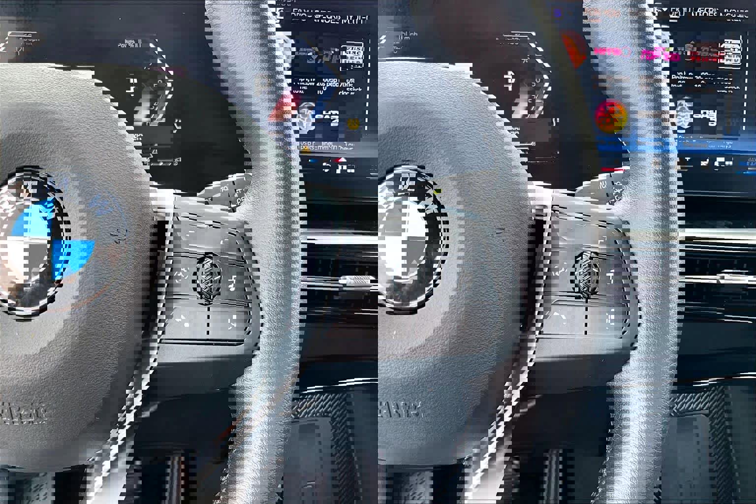 Used 2025 BMW X1 xDrive28i image 23