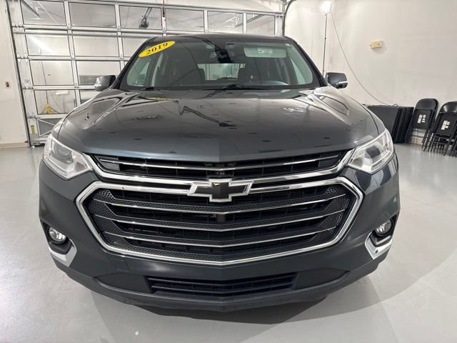 Used 2019 Chevrolet Traverse LT FWD image 2
