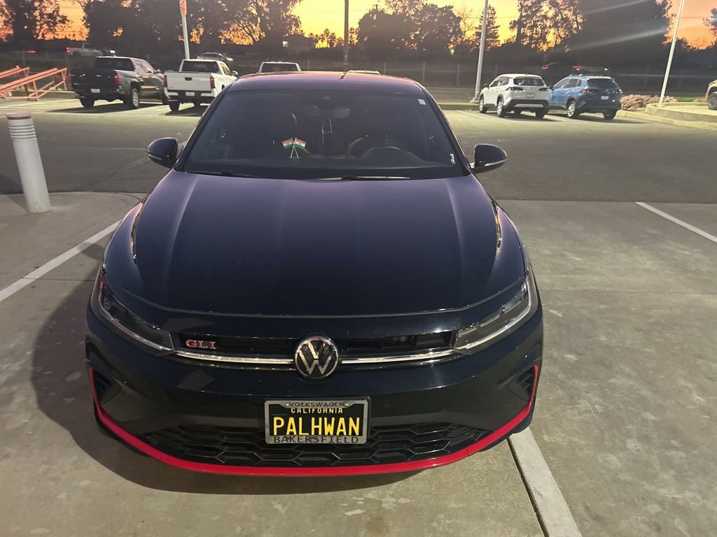 Used 2025 Volkswagen Jetta GLI Autobahn image 2