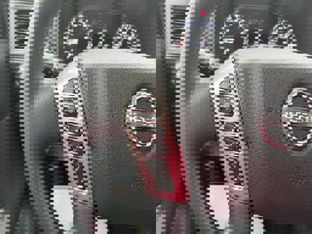 Used 2024 Nissan Titan SV w/ Accessory Utility Package image 17