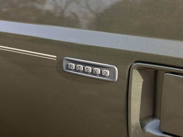 Used 2001 Ford Excursion Limited image 46