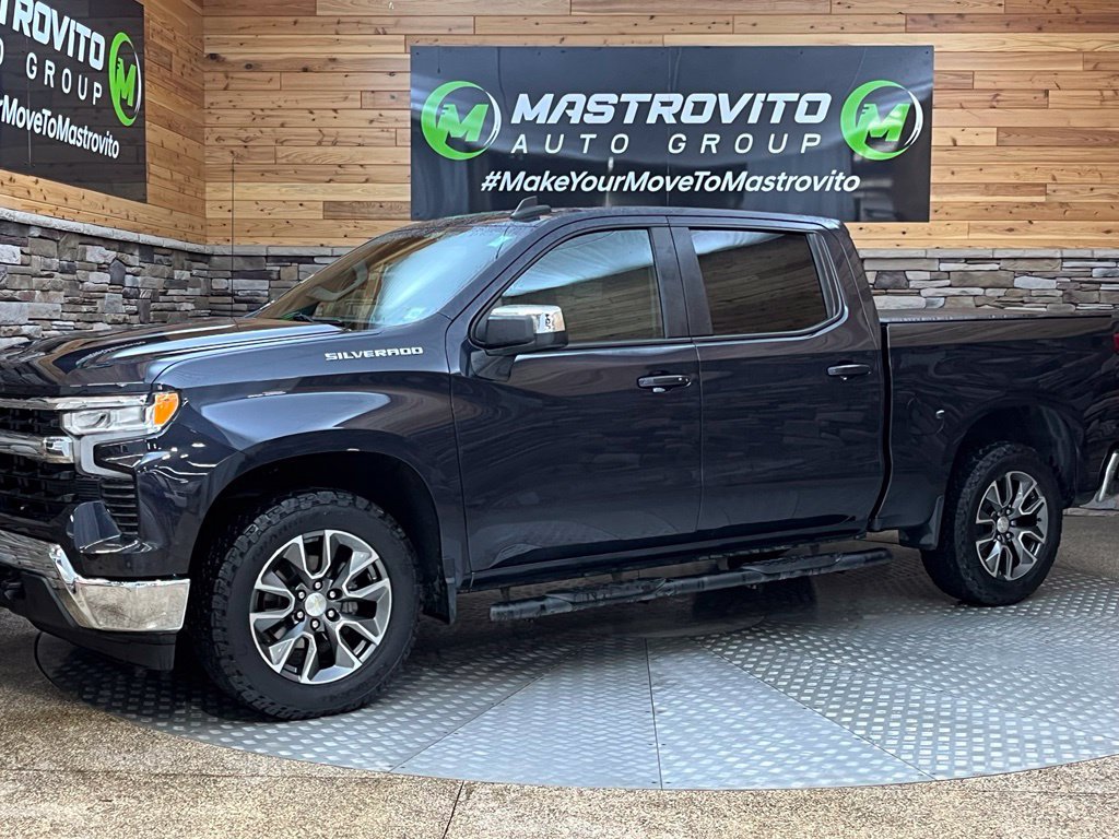 Used 2022 Chevrolet Silverado 1500 LT AWD/4WD image 6