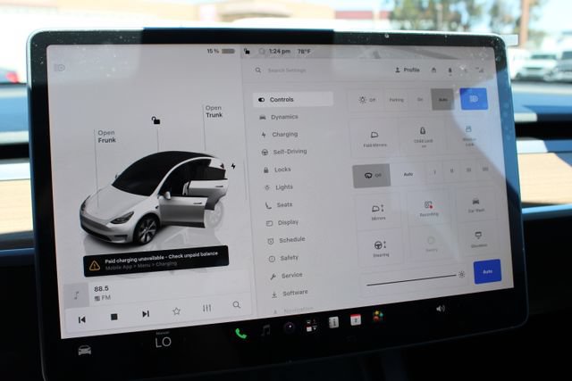 Used 2022 Tesla Model Y Long Range AWD/4WD image 19