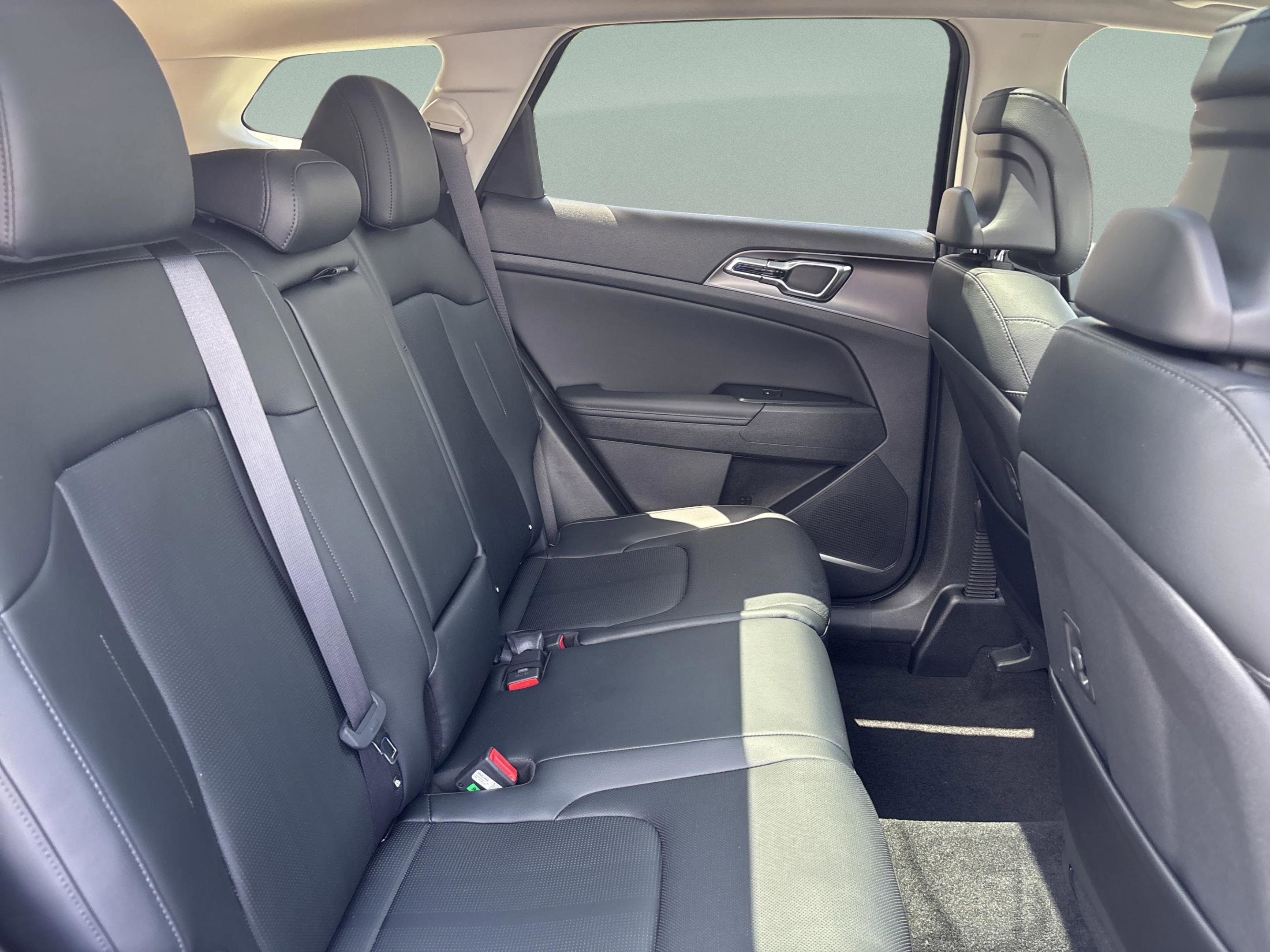 New 2026 Kia Sportage SX image 37