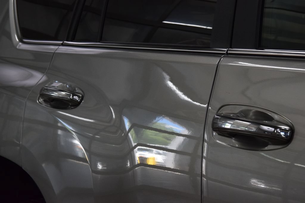 Used 2022 Lexus GX 460 Premium w/ Premium Package AWD/4WD image 17