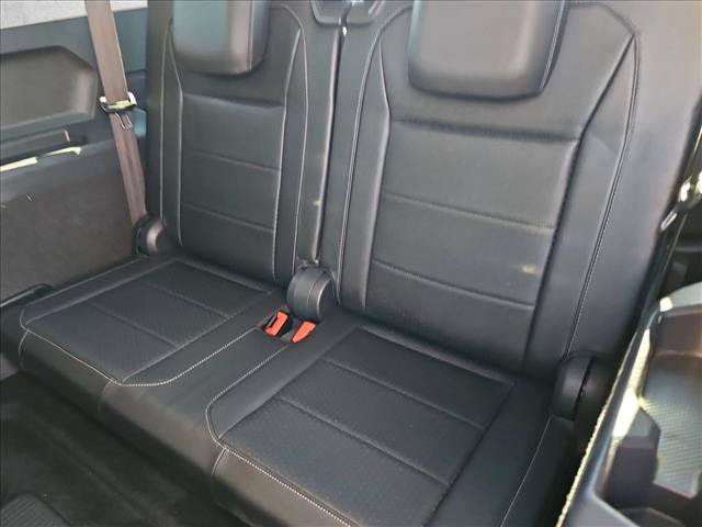 Used 2020 Volkswagen Tiguan SE w/ Panoramic Sunroof Package FWD image 20