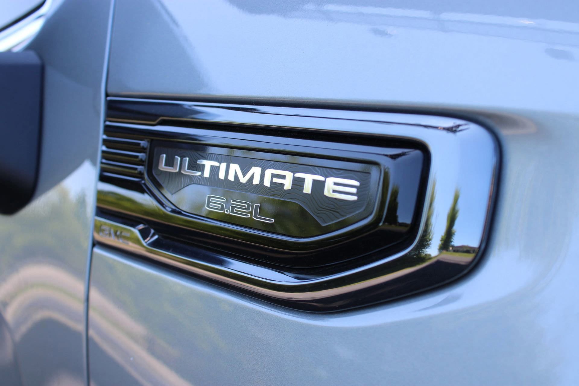New 2026 GMC Sierra 1500 Denali Ultimate w/ LPO, Black Badging Package AWD/4WD image 4