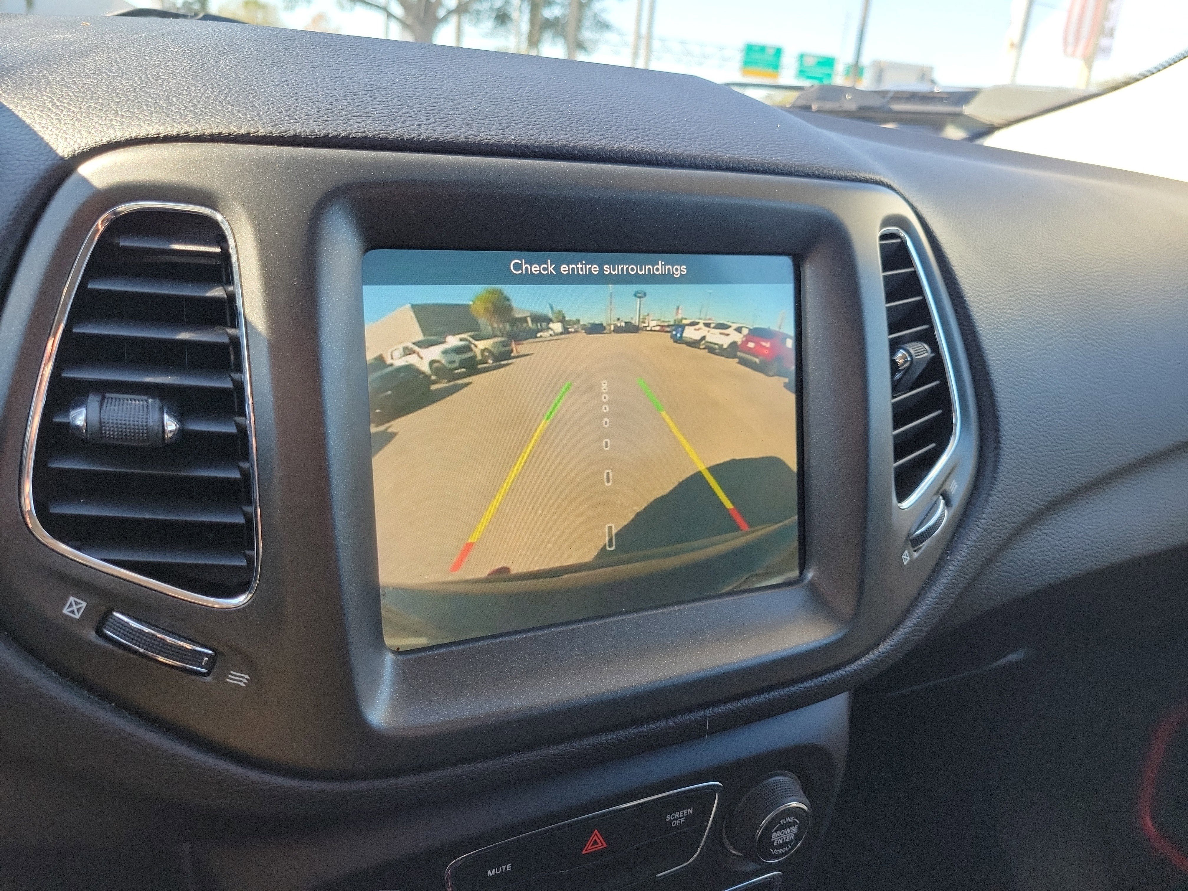 Used 2020 Jeep Compass Trailhawk w/ Leather Interior Group image 17