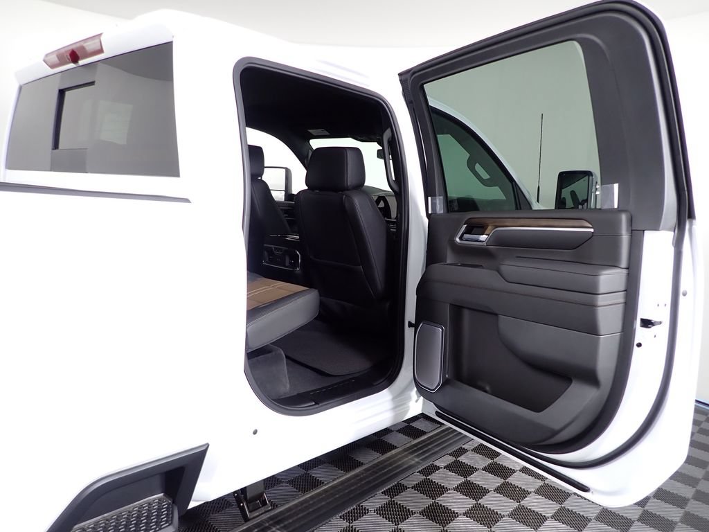 New 2026 Chevrolet Silverado 3500 High Country AWD/4WD image 35