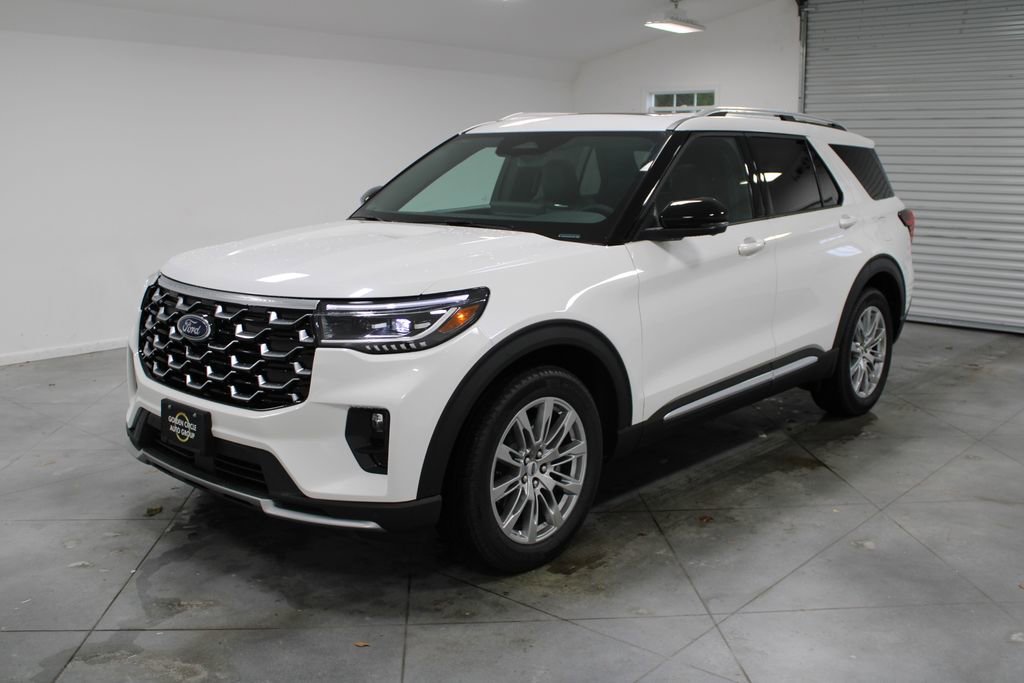 New 2026 Ford Explorer Platinum image 3