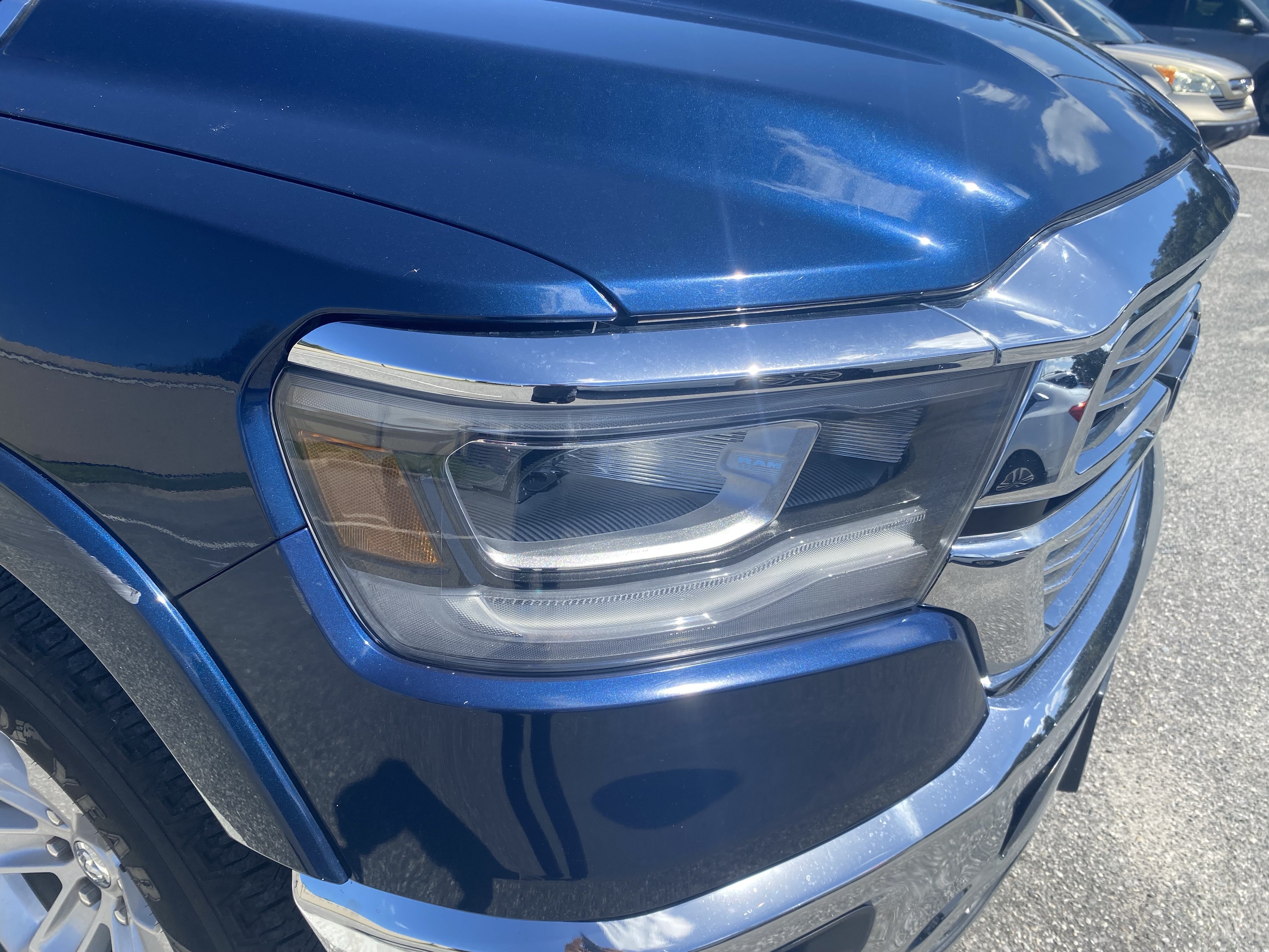 Used 2020 RAM 1500 Laramie AWD/4WD image 6