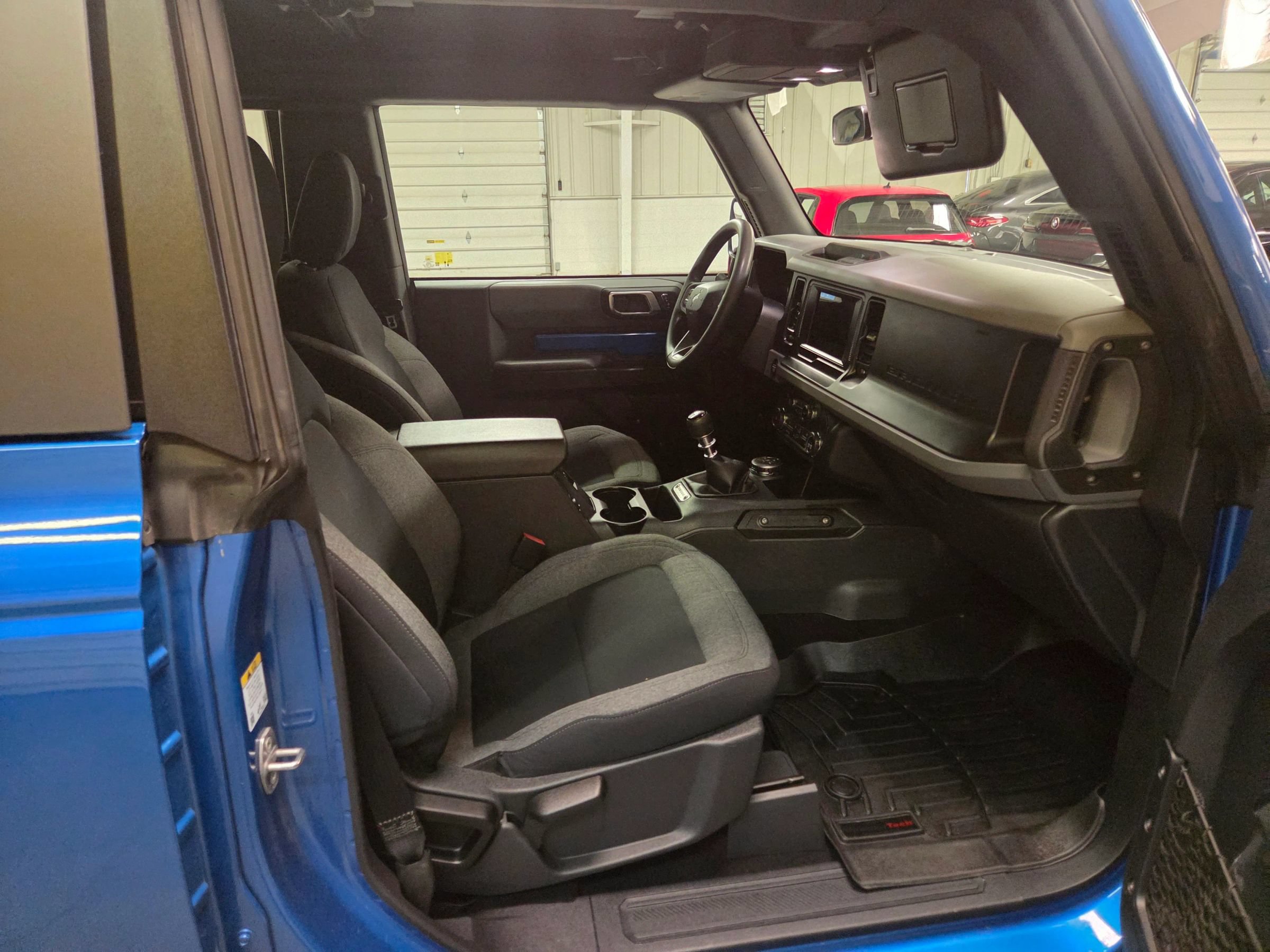 Used 2021 Ford Bronco 2-Door AWD/4WD image 32