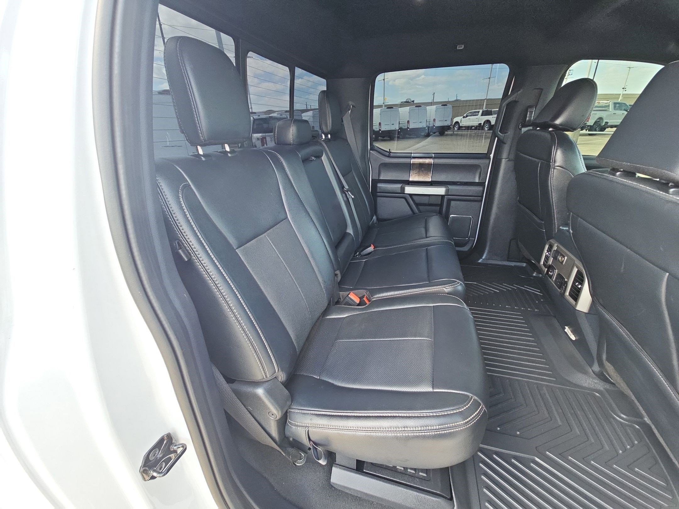 Used 2022 Ford F250 Lariat w/ Lariat Ultimate Package image 30