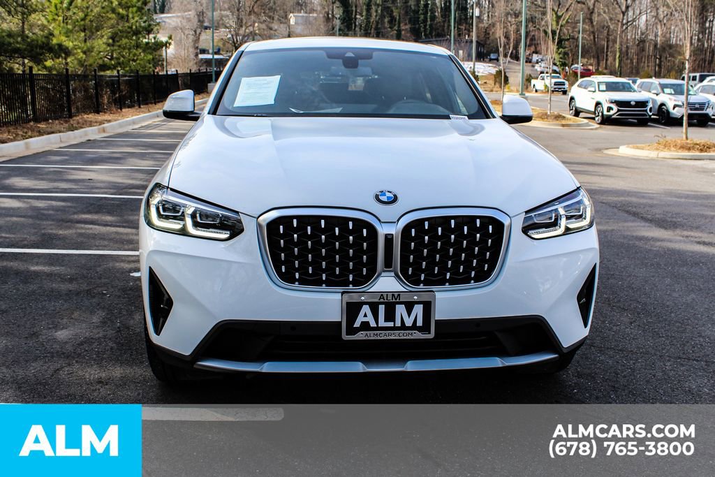 Used 2024 BMW X4 xDrive30i image 9