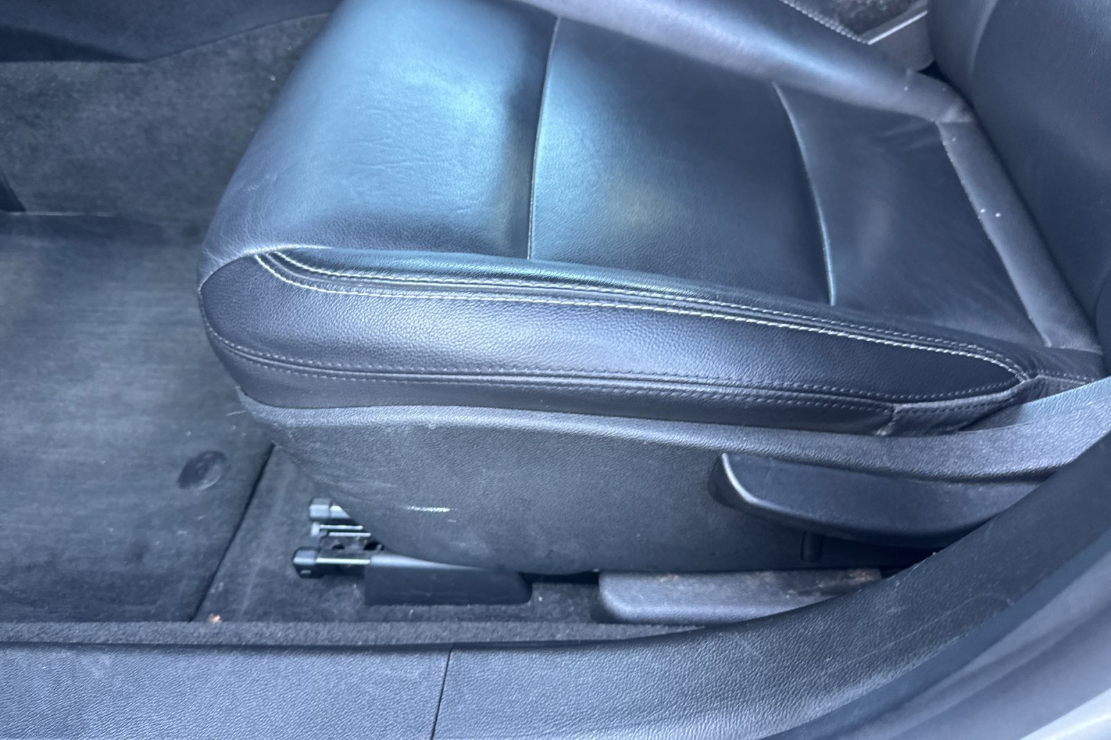 Used 2015 Chevrolet Volt Premium w/ Premium Trim Package FWD image 14
