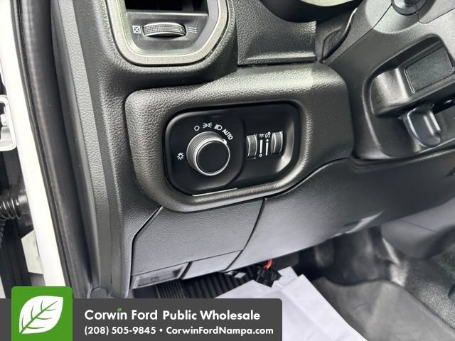 Used 2020 RAM 5500 Tradesman w/ Max Tow Package AWD/4WD image 17