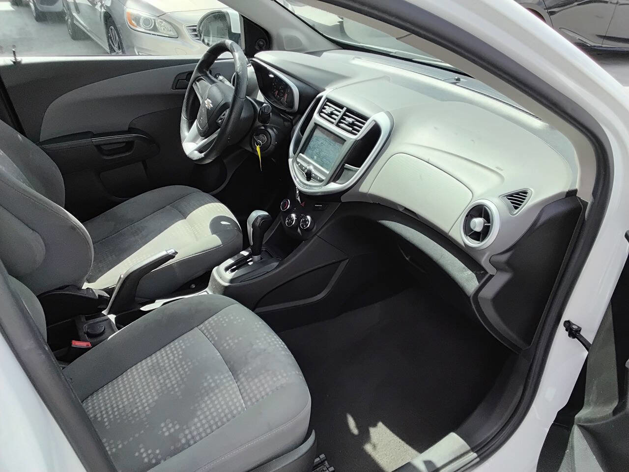 Used 2017 Chevrolet Sonic LT image 7