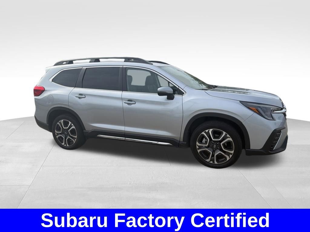Used 2023 Subaru Ascent Limited image 4