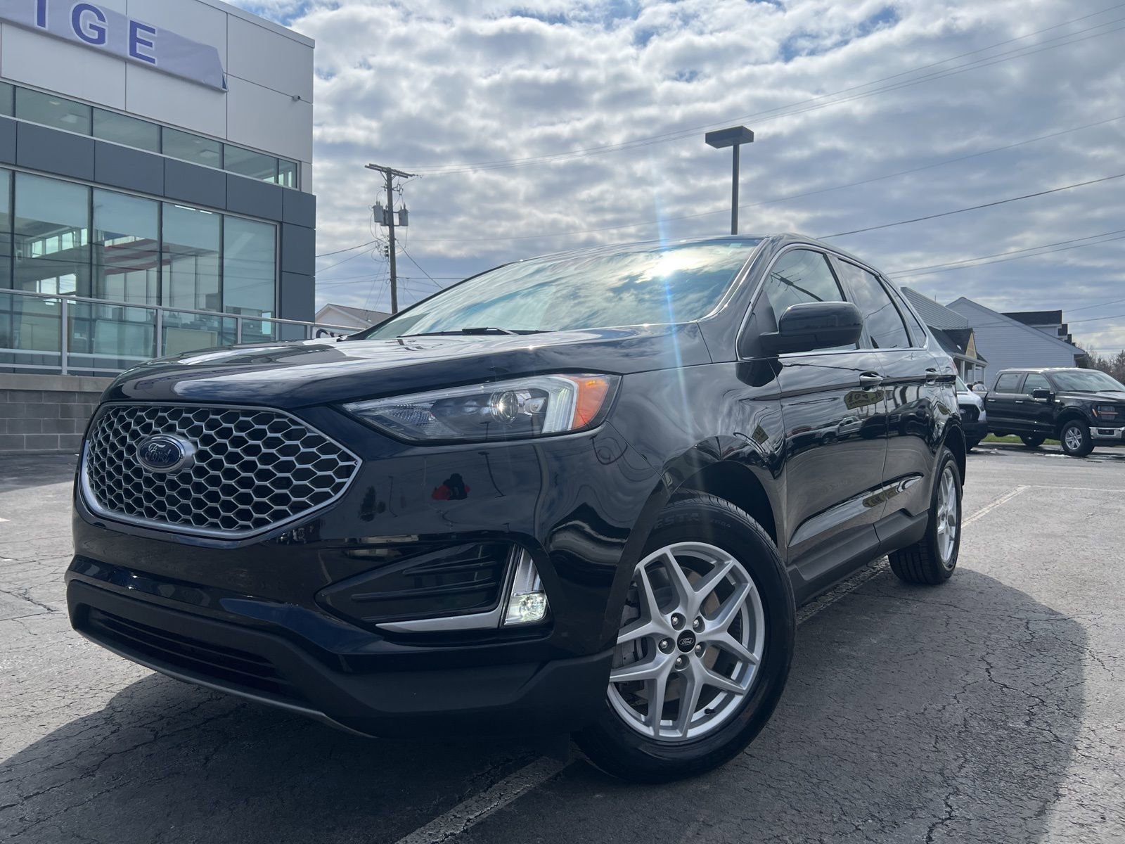 Used 2023 Ford Edge SEL w/ Convenience Package AWD/4WD image 43