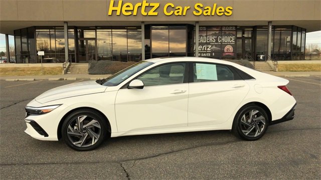 Used 2025 Hyundai Elantra SEL image 5