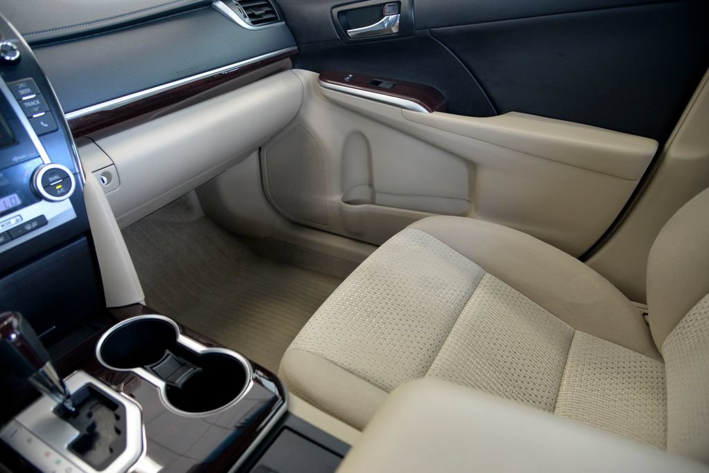 Used 2014 Toyota Camry XLE FWD image 27