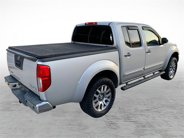 Used 2013 Nissan Frontier SL w/ Moonroof Pkg image 2