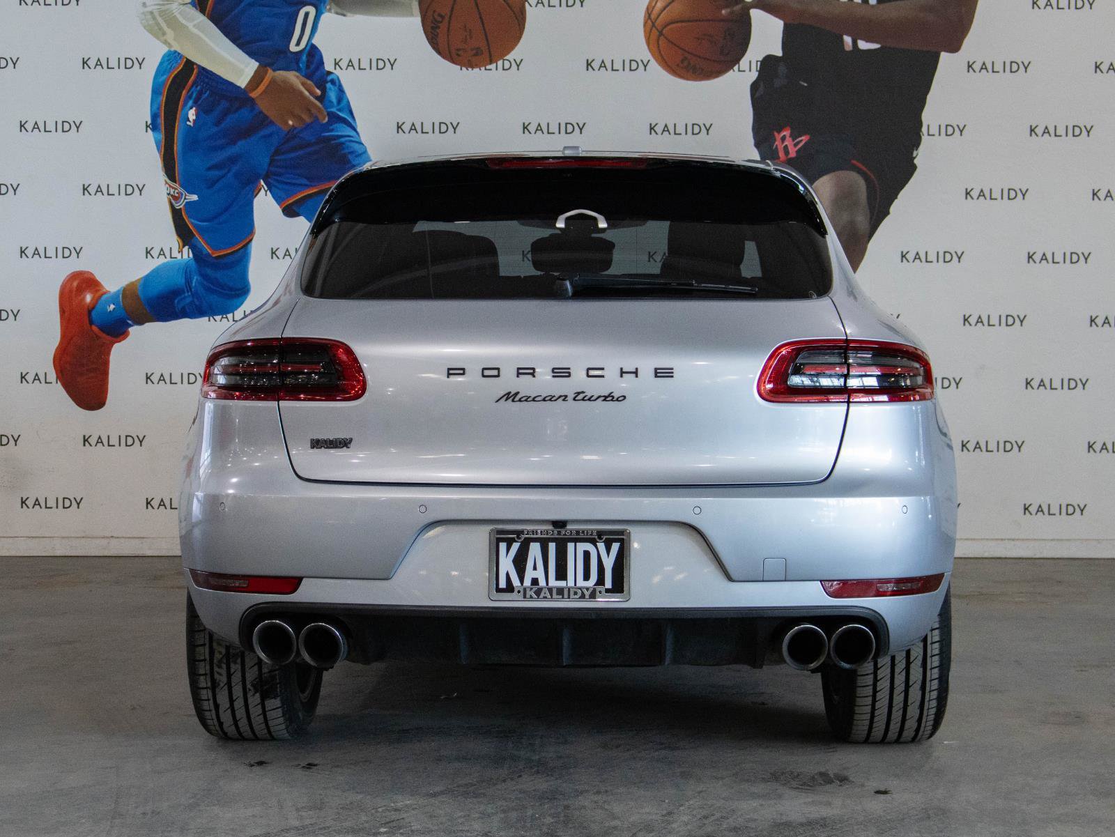 Used 2017 Porsche Macan Turbo image 24