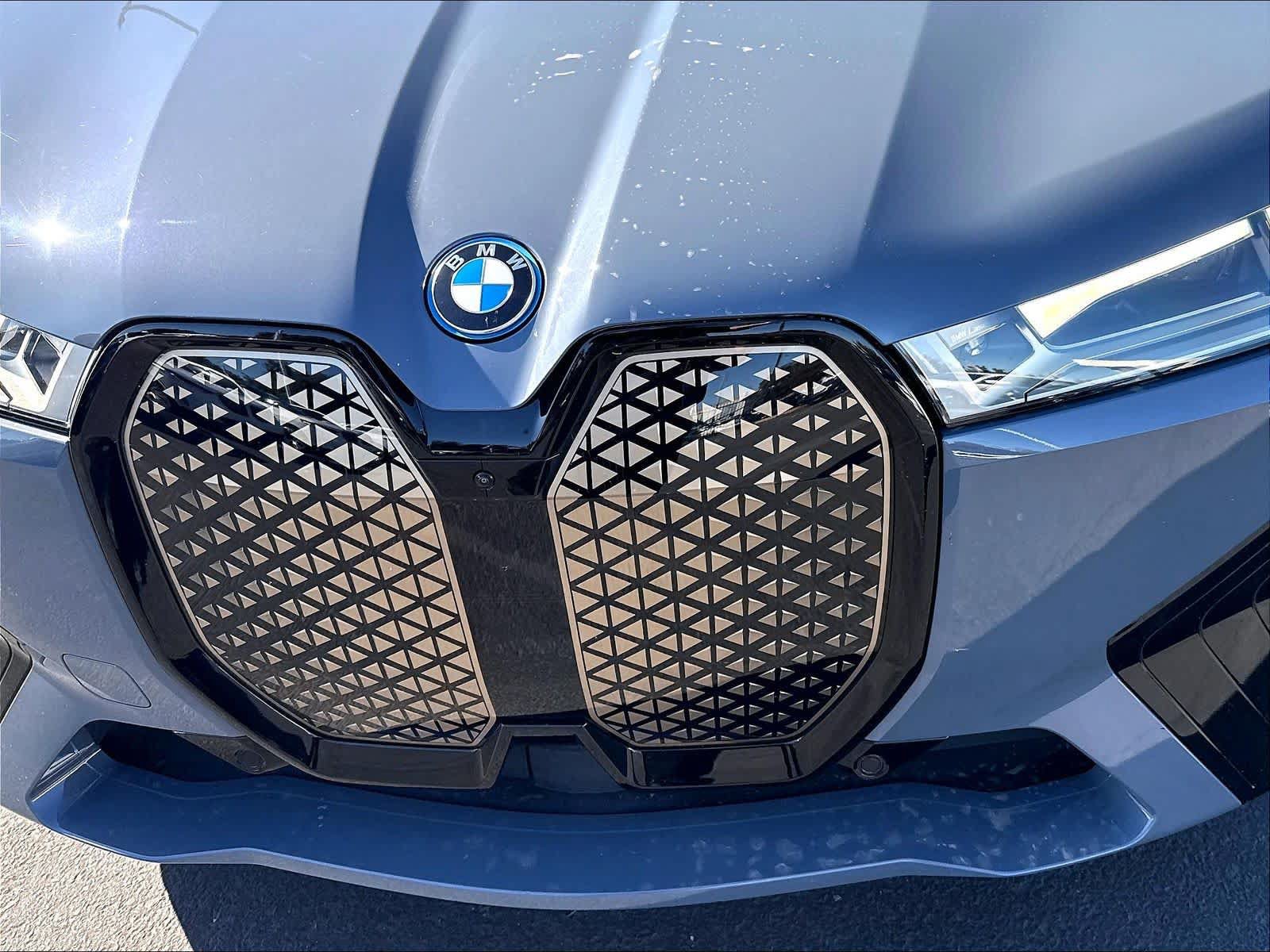 Used 2023 BMW iX M60 w/ Executive Package AWD/4WD image 28