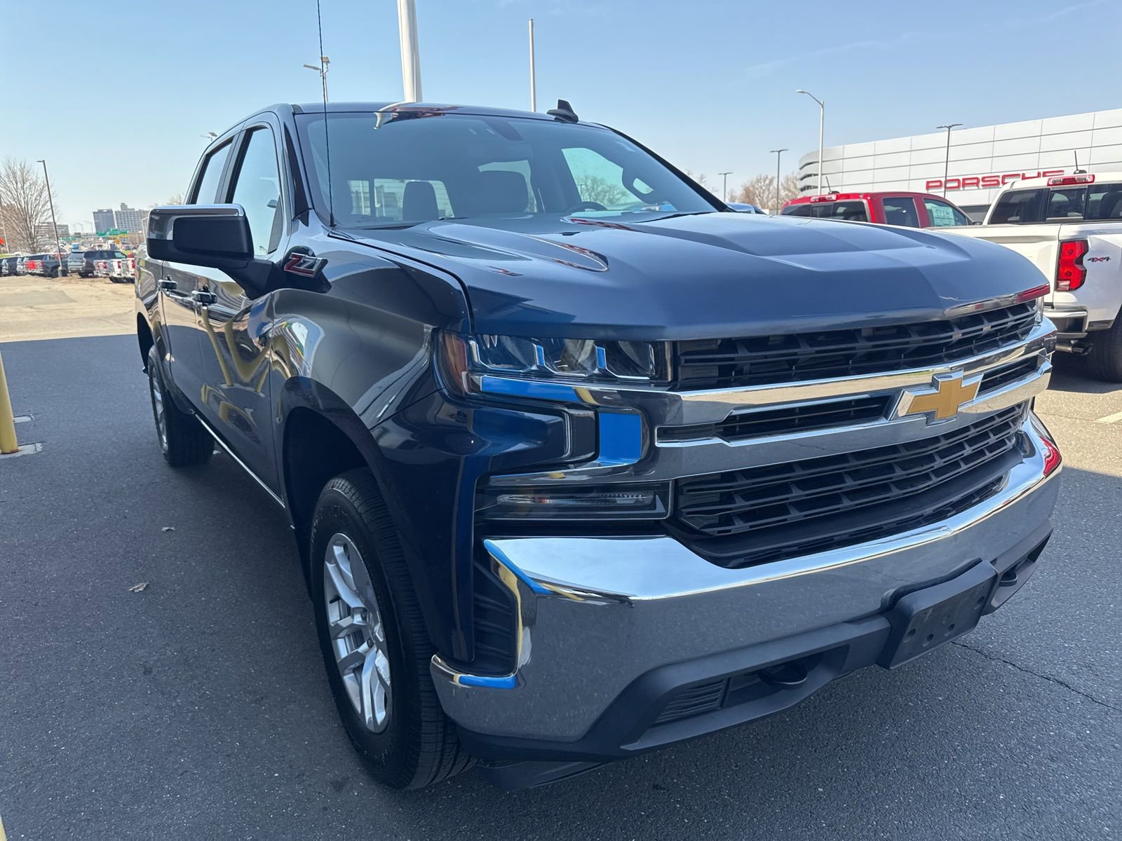 Used 2019 Chevrolet Silverado 1500 LT w/ All-Star Edition AWD/4WD image 4