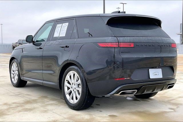 Used 2025 Land Rover Range Rover Sport SE image 15