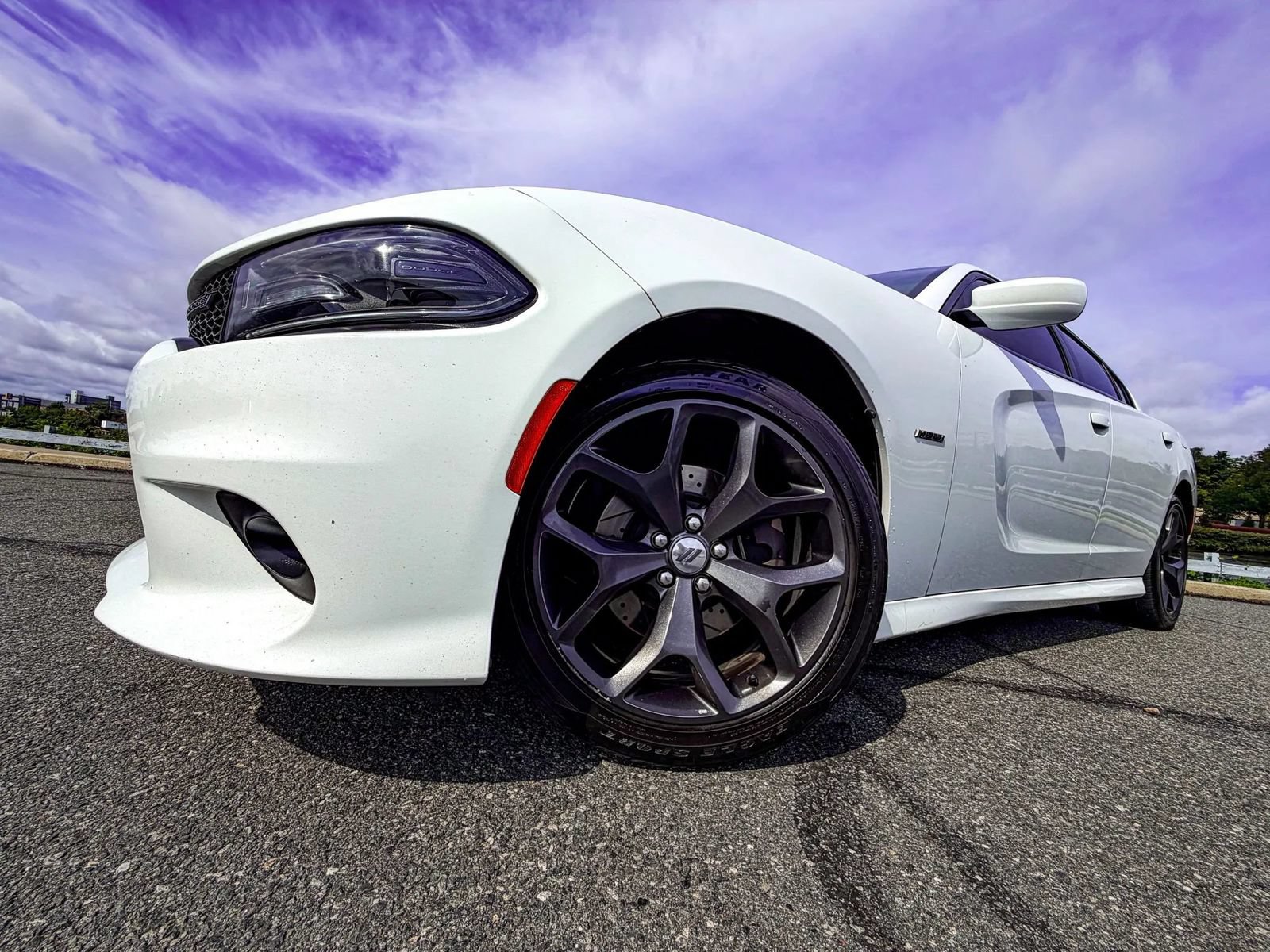 Used 2019 Dodge Charger R/T RWD image 11