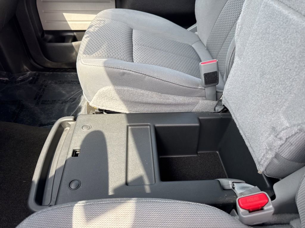 Used 2012 Ford F150 XLT w/ XLT Chrome Pkg AWD/4WD image 30