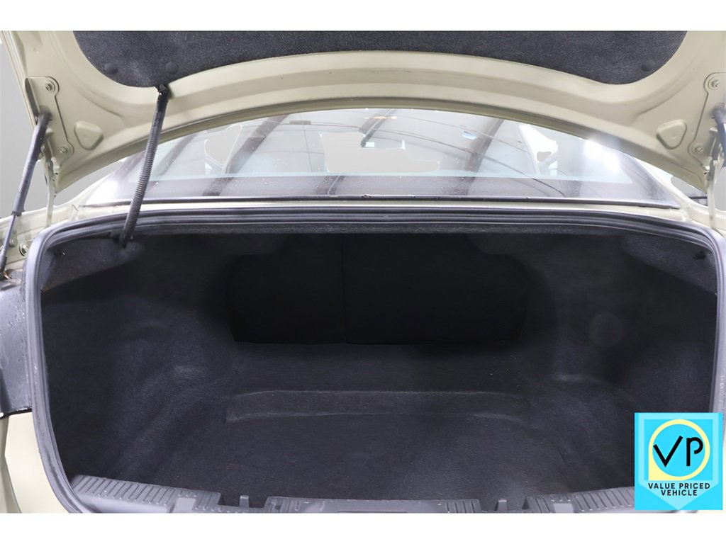 Used 2012 Ford Taurus Limited image 23