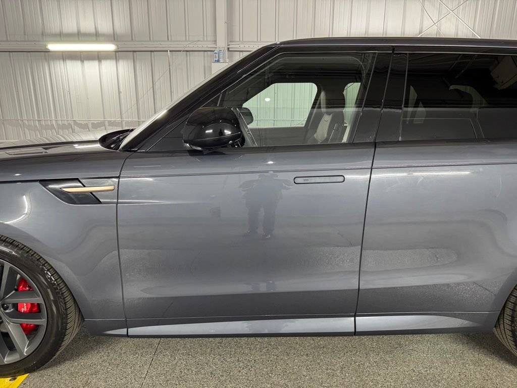 Used 2023 Land Rover Range Rover Sport SE Dynamic AWD/4WD image 15