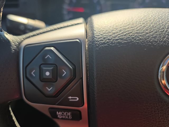 Used 2017 Toyota 4Runner SR5 Premium AWD/4WD image 17